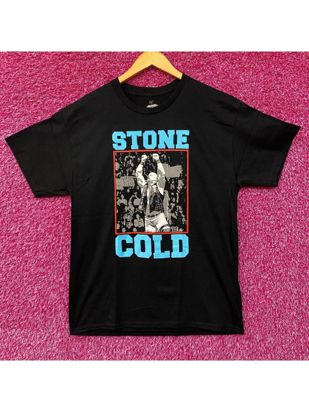 WWE Stone Cold Steve Austen Vintage-Style Punk T-Shirt Large